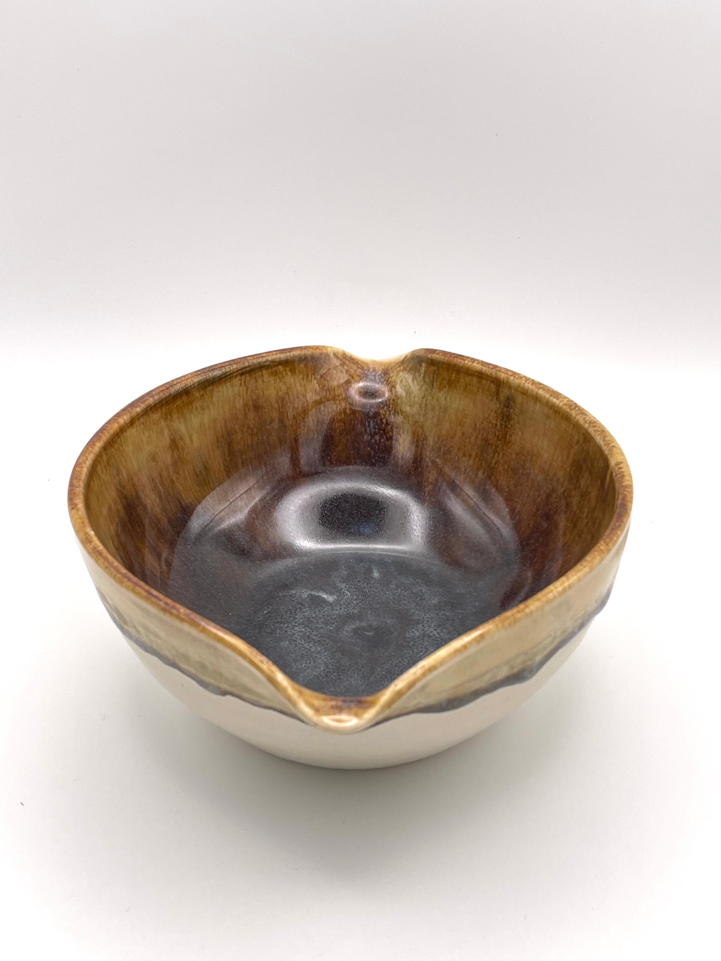 Bowl - Double Spouts